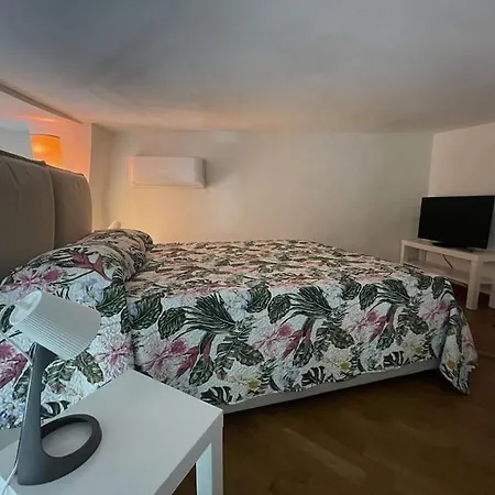Lovely Apartment *